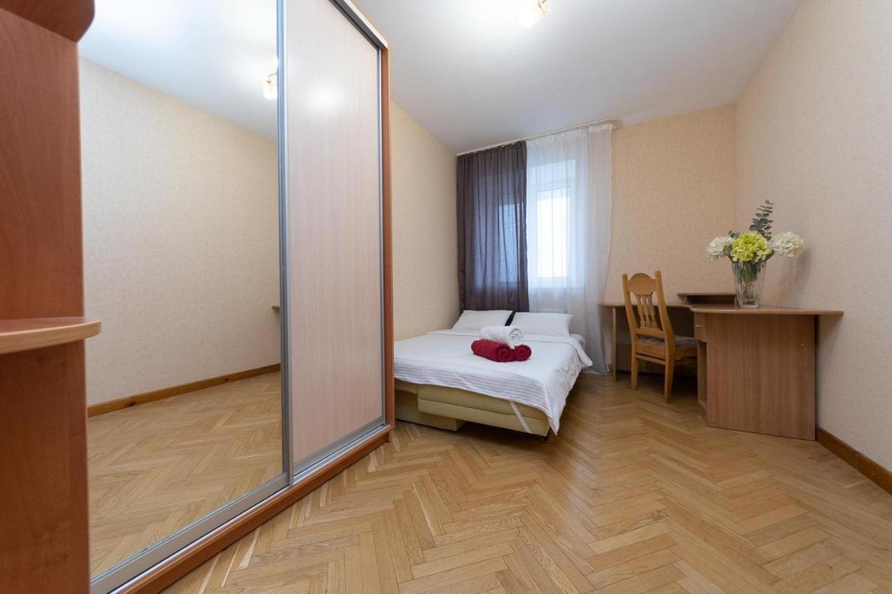 Spacious Apartments In The Center Of Obolon 2 Bedrooms Κίεβο Εξωτερικό φωτογραφία