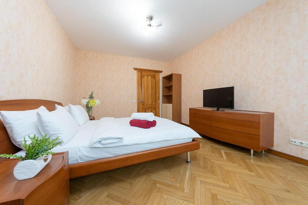 Spacious Apartments In The Center Of Obolon 2 Bedrooms Κίεβο Εξωτερικό φωτογραφία
