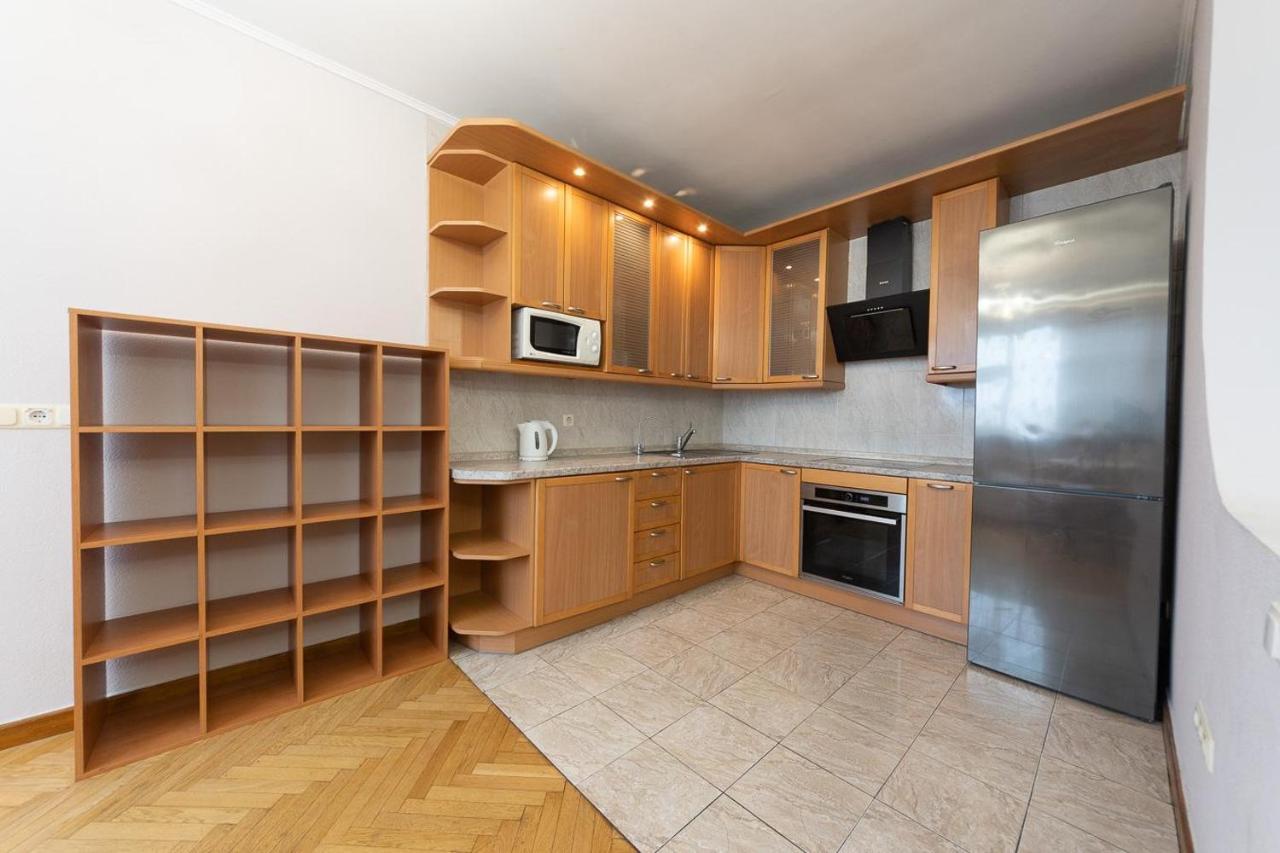 Spacious Apartments In The Center Of Obolon 2 Bedrooms Κίεβο Εξωτερικό φωτογραφία